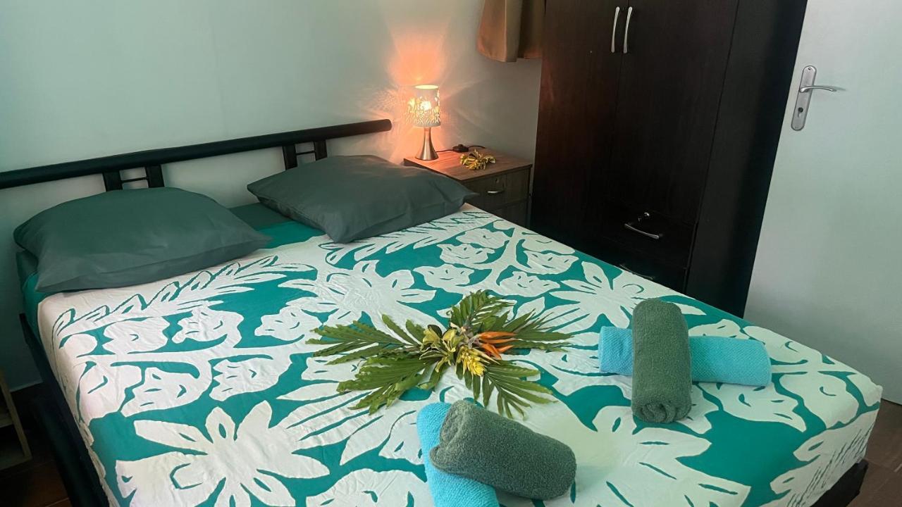 Fare Honu Cook'S Bay 무레아 외부 사진